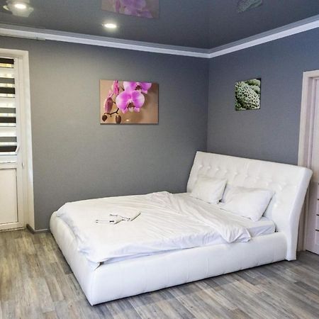 Cozy Apartment In A New Building Close To The Downtown Київ Екстер'єр фото